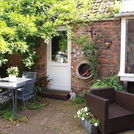 Self-Contained Annex - Beautiful Village Near York Exterior foto